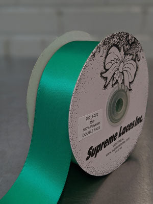 200 9-022 Kelly Green 1.5" Double Face Ribbon