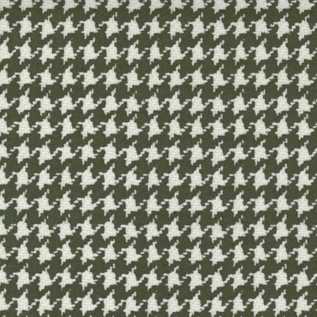 Yuletide Gatherings Flannel 549143F-14