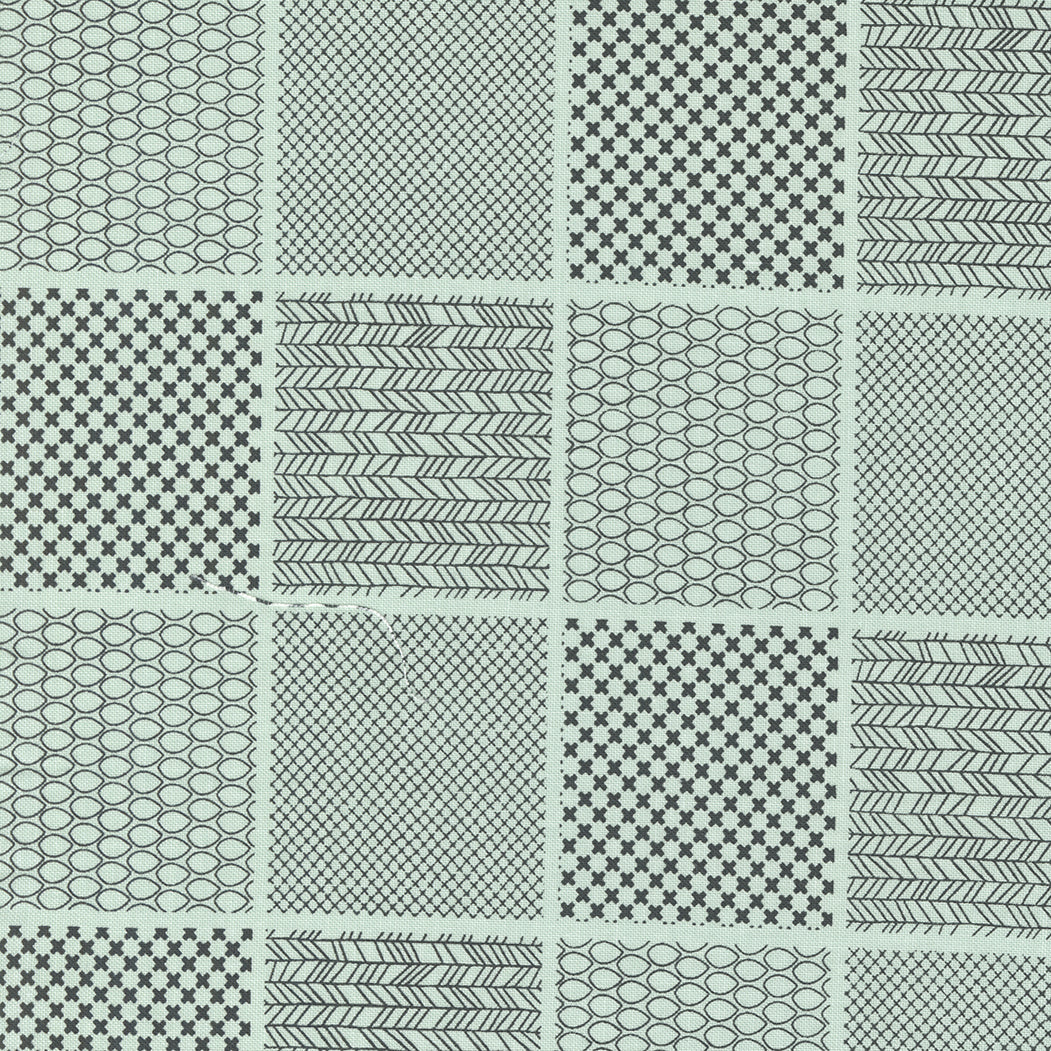 Main St 55642-12 sky