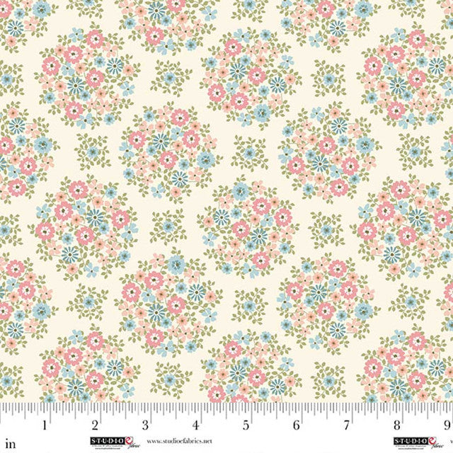 Layla 9014 01 Warm White Floral Bouquet
