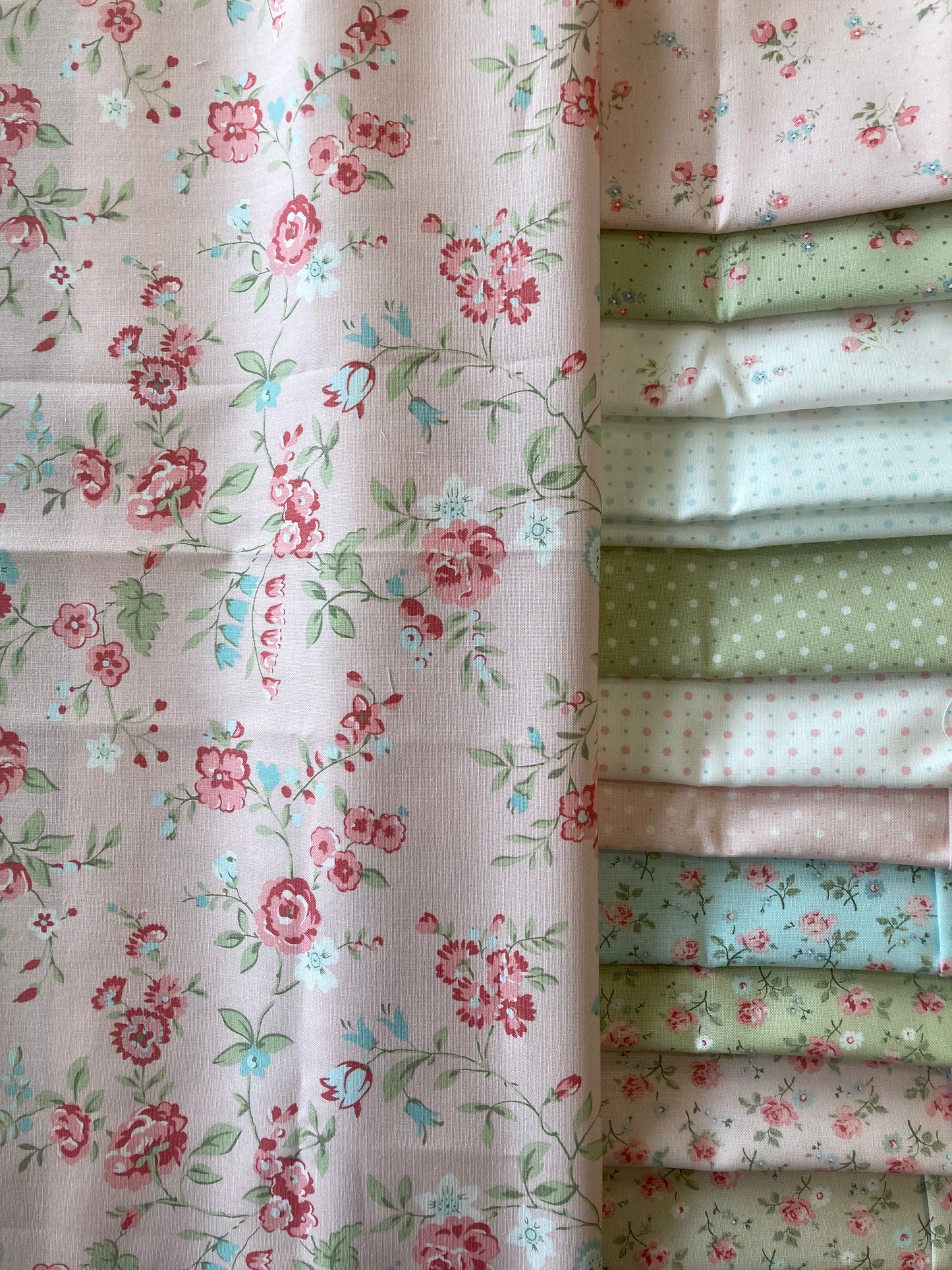 Abide Fat Quarter Bundle