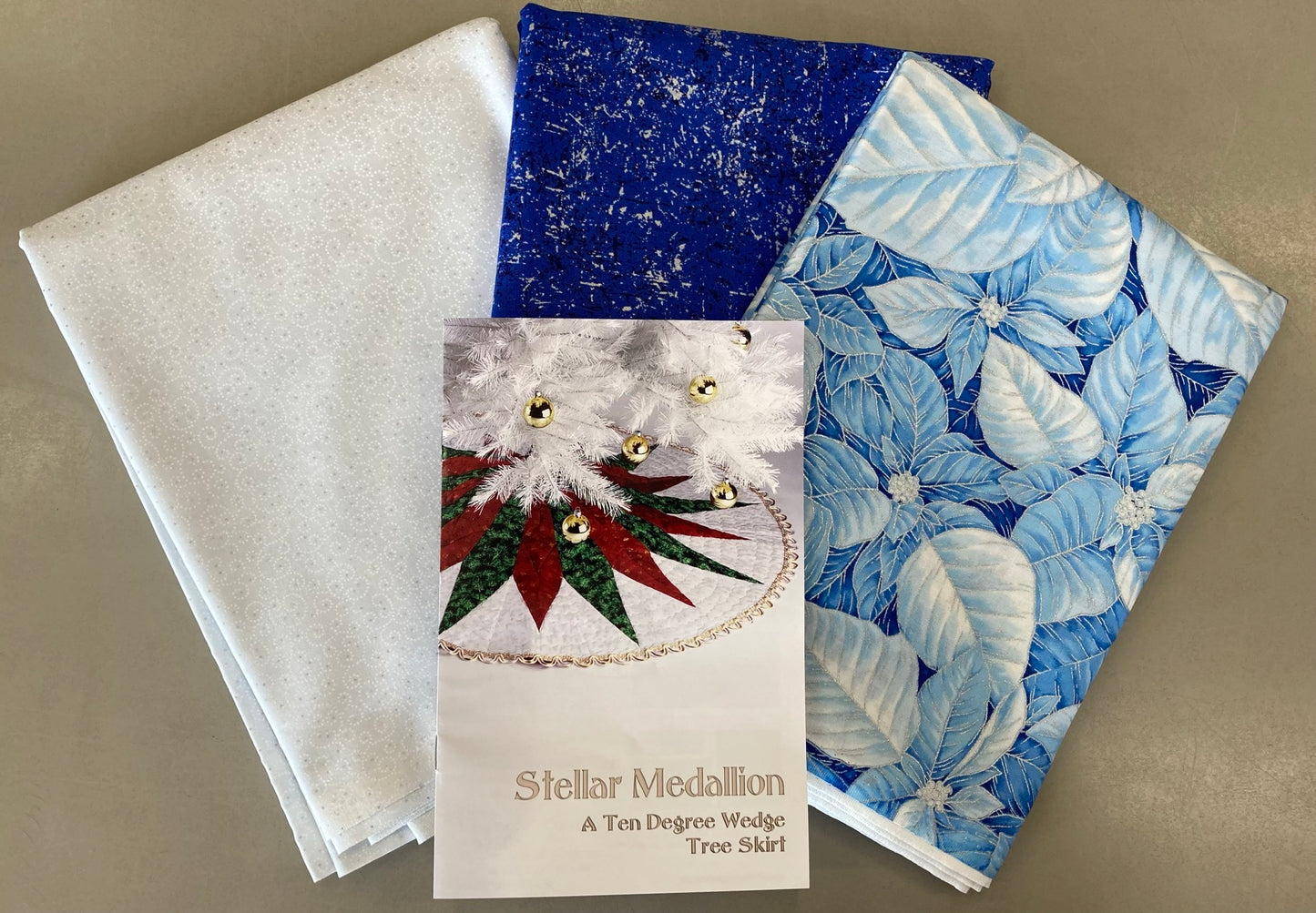 Stellar Medallion Tree Skirt Kit Blue