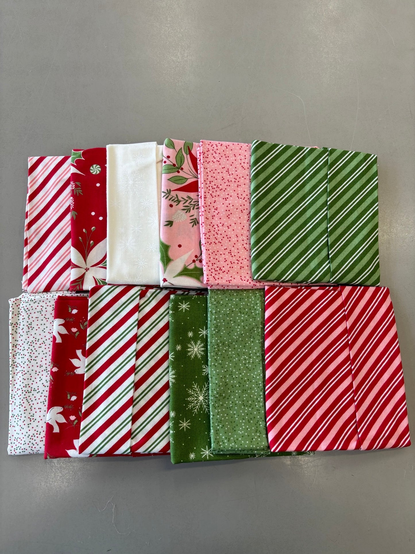 Once Upon A Christmas Fat Quarter Bundle (12)