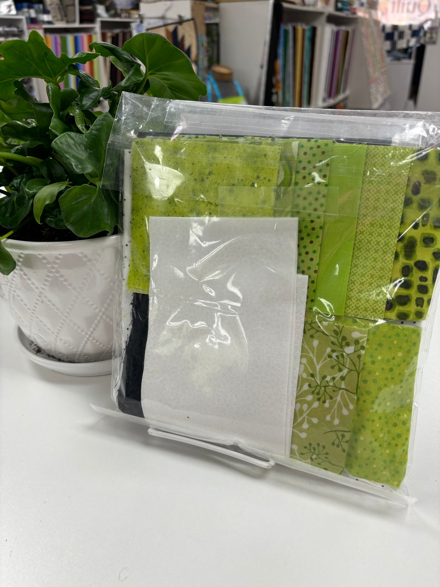 BQ Goes Mini Table Runner Kit