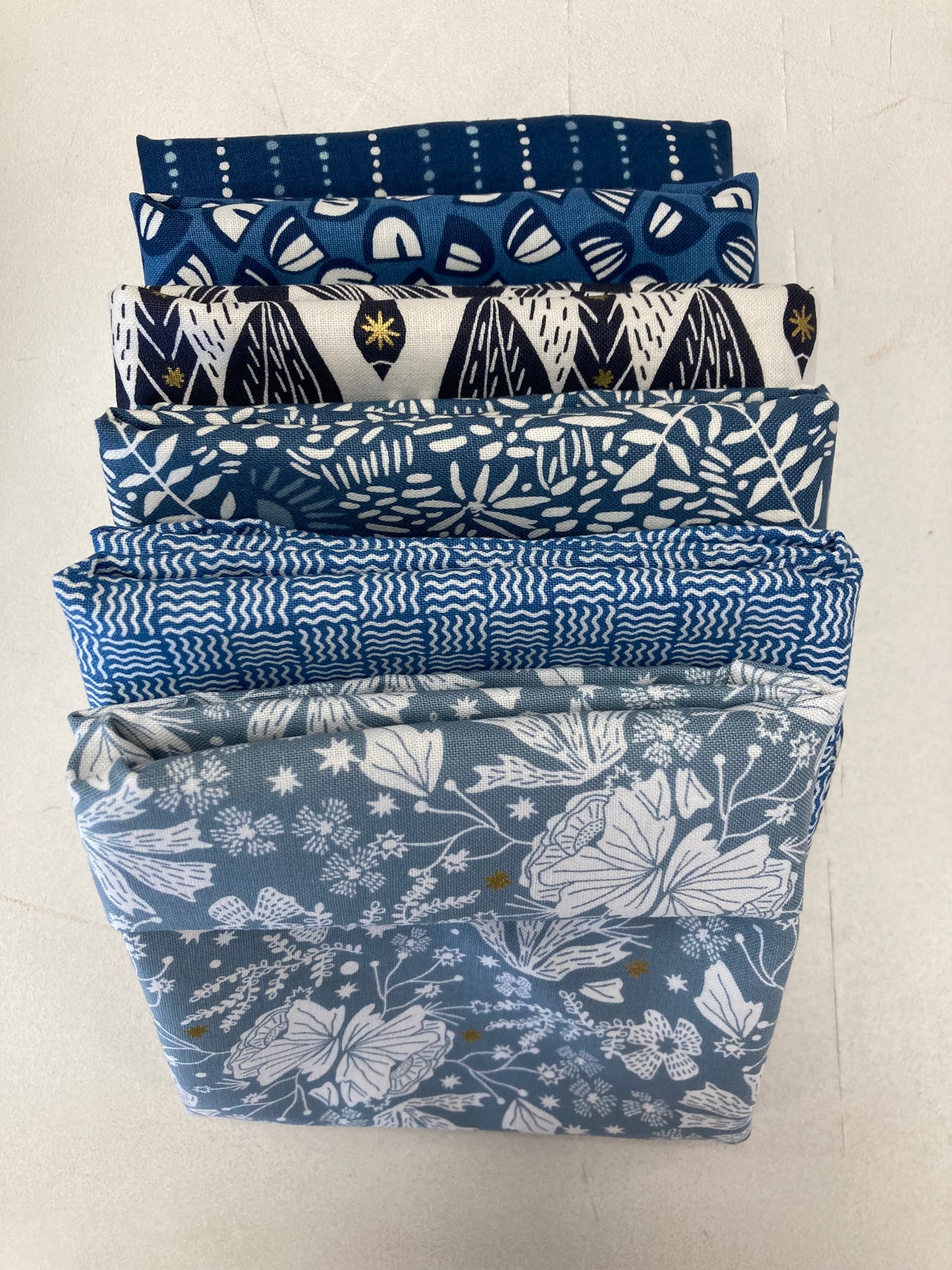 Break of Dawn Fat Quarter Bundle (6)