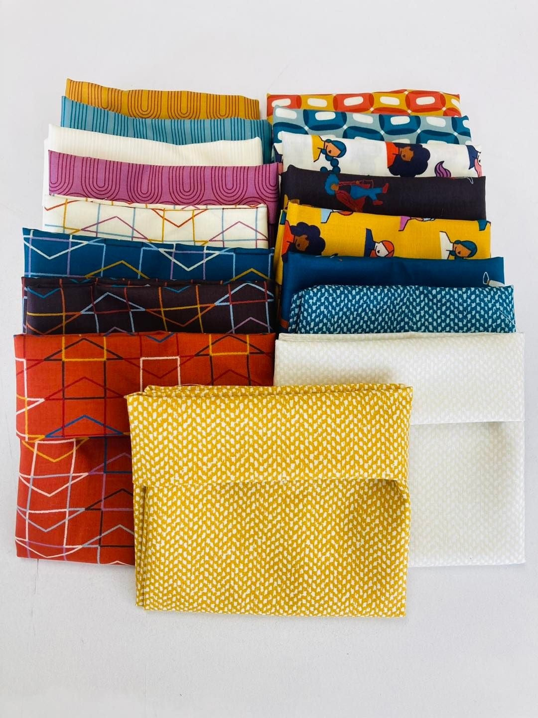 To & Fro Fat Quarter Bundle