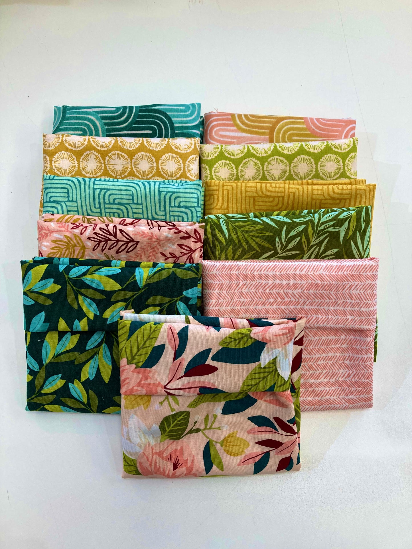 Willow #1 Fat Quarter Bundle