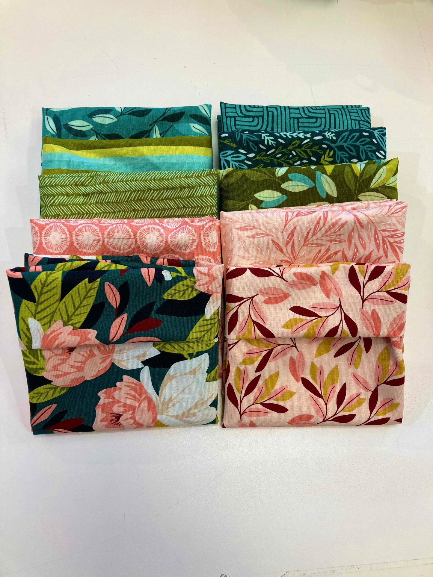 Willow #3 Fat Quarter Bundle