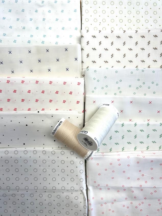 Bee Background Fat Quarter Bundle