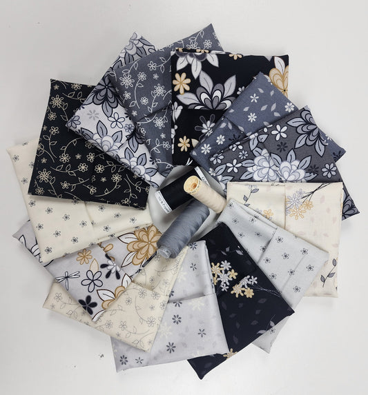 Cottage Reverie Fat Quarter Bundle