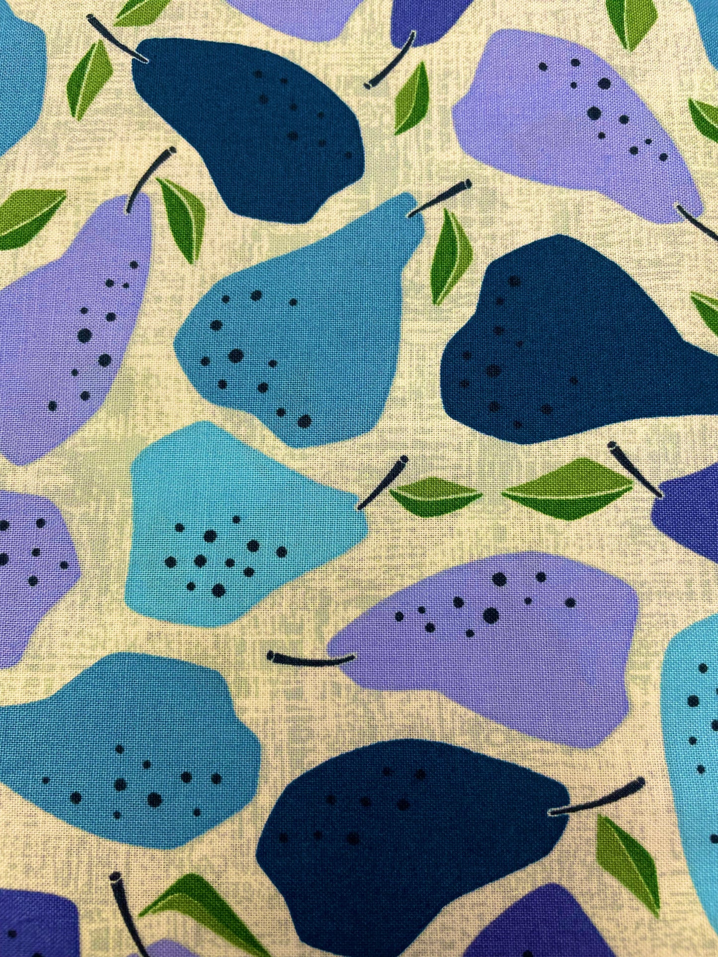 Under the apple Tree 304000-14