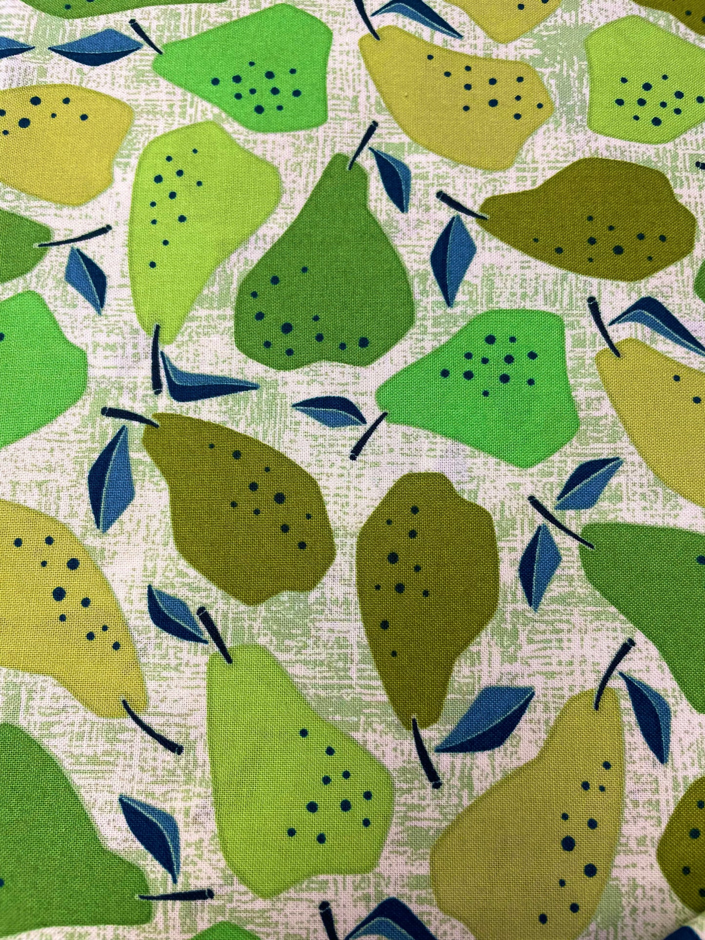 Under the Apple Tree 304000-15