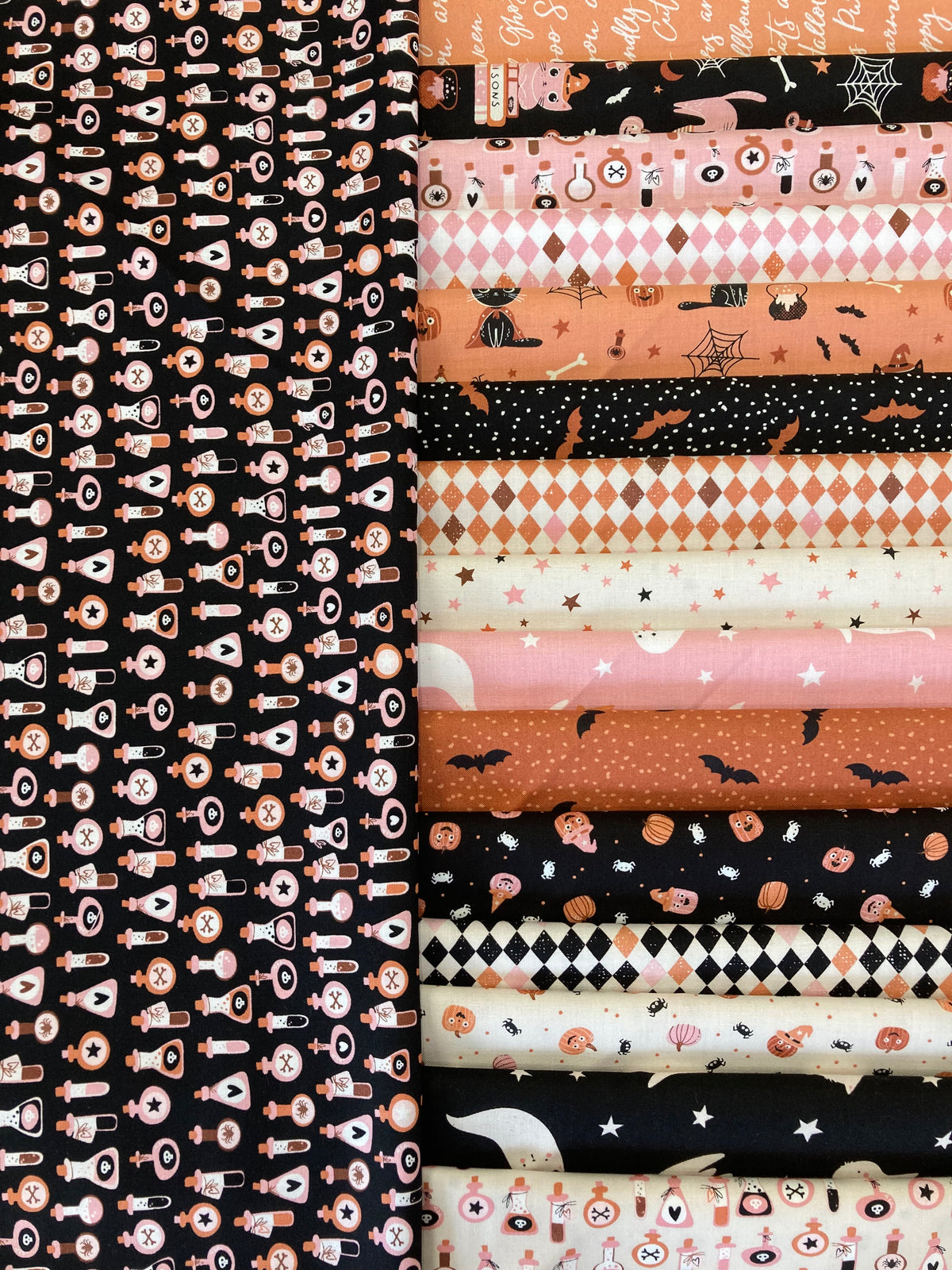 Purrs and Boos Fat Quarter Bundle