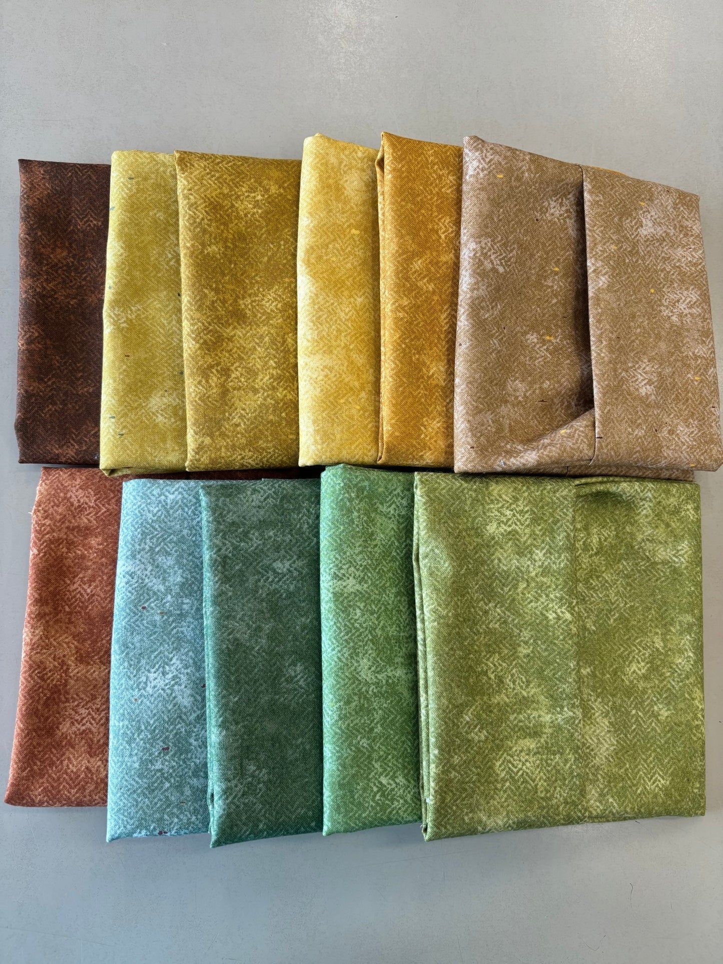 Tea Dye Earth Tones Fat Quarter Bundle