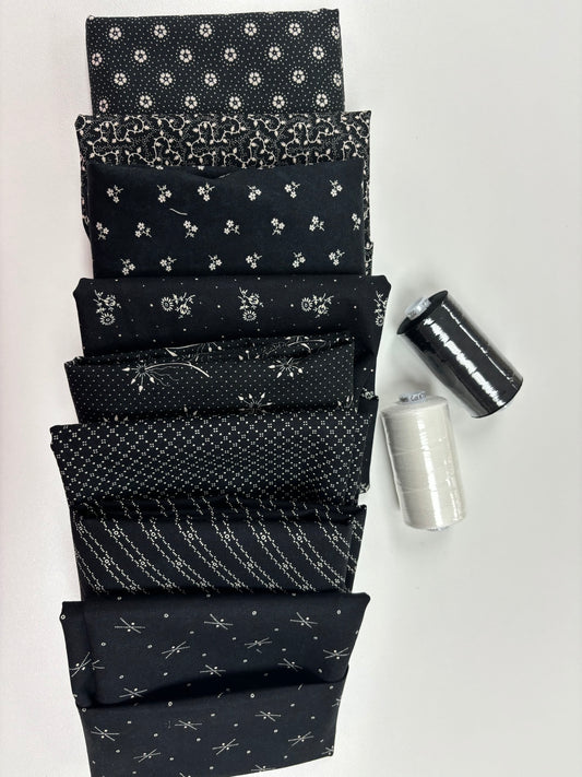 Blackbirds Nest Fat Quarter Bundle Black