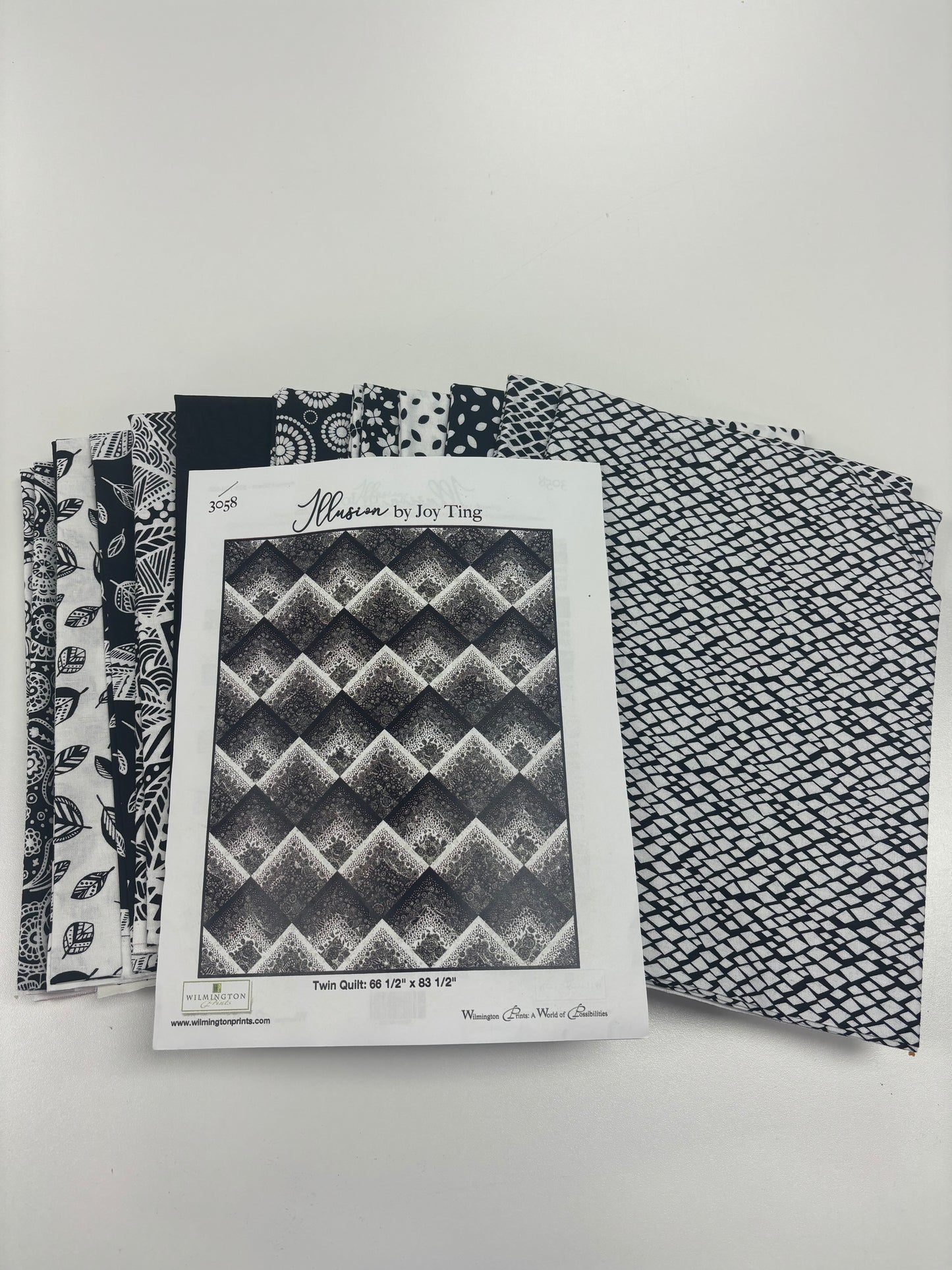 Illusions Quilt Kit